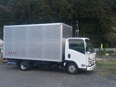 2tバン　大型トラック　運送業　広島